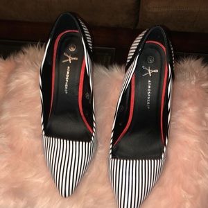 Pin Striped Pump